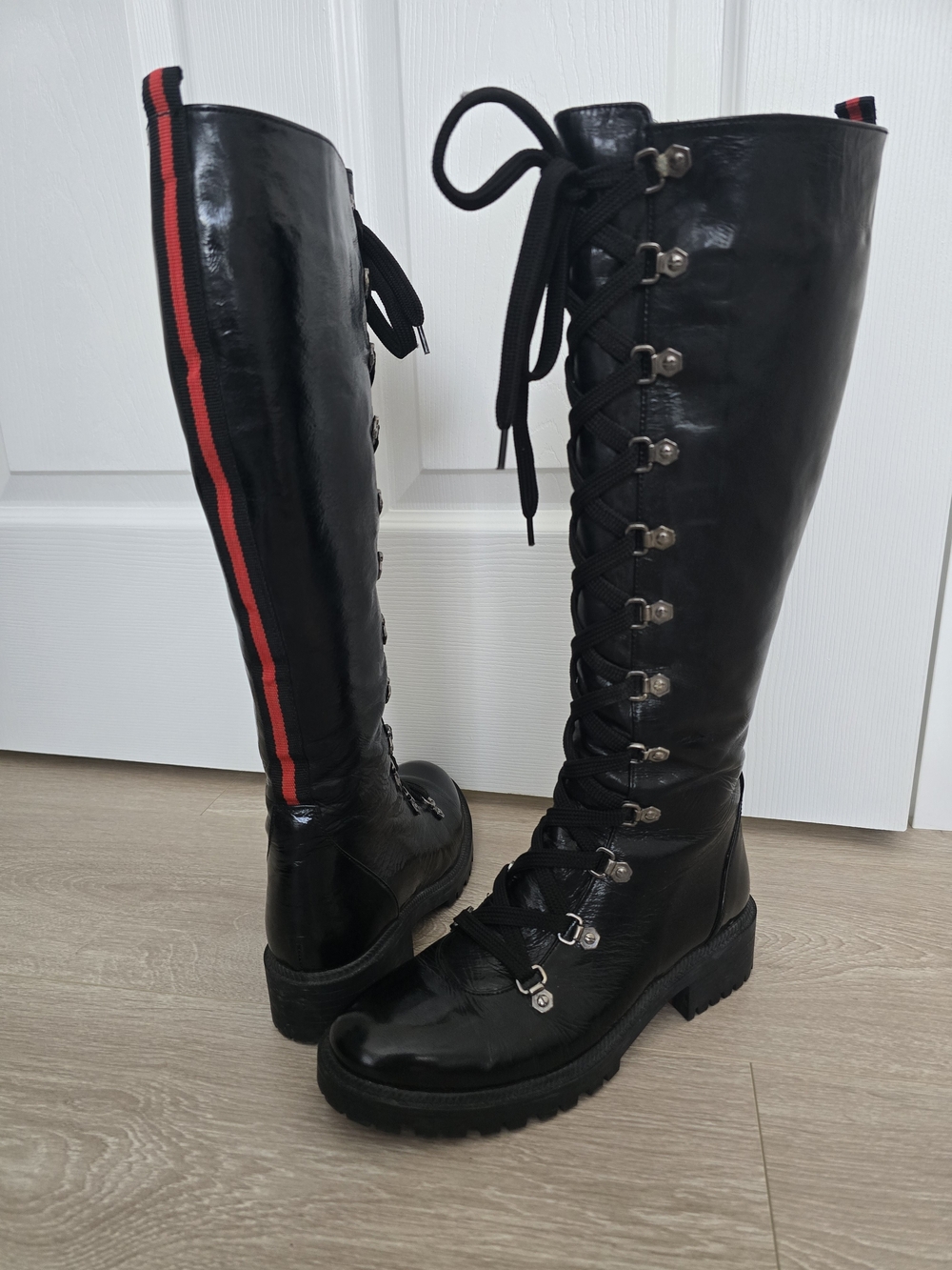 Women’s Leather Black Knee-High Lace-Up Boots with Red Stripe Sz 37